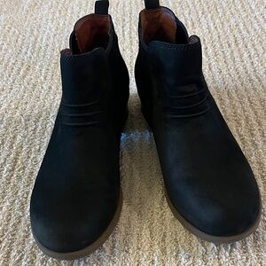 Dansko Bea Ankle Boot Shoes